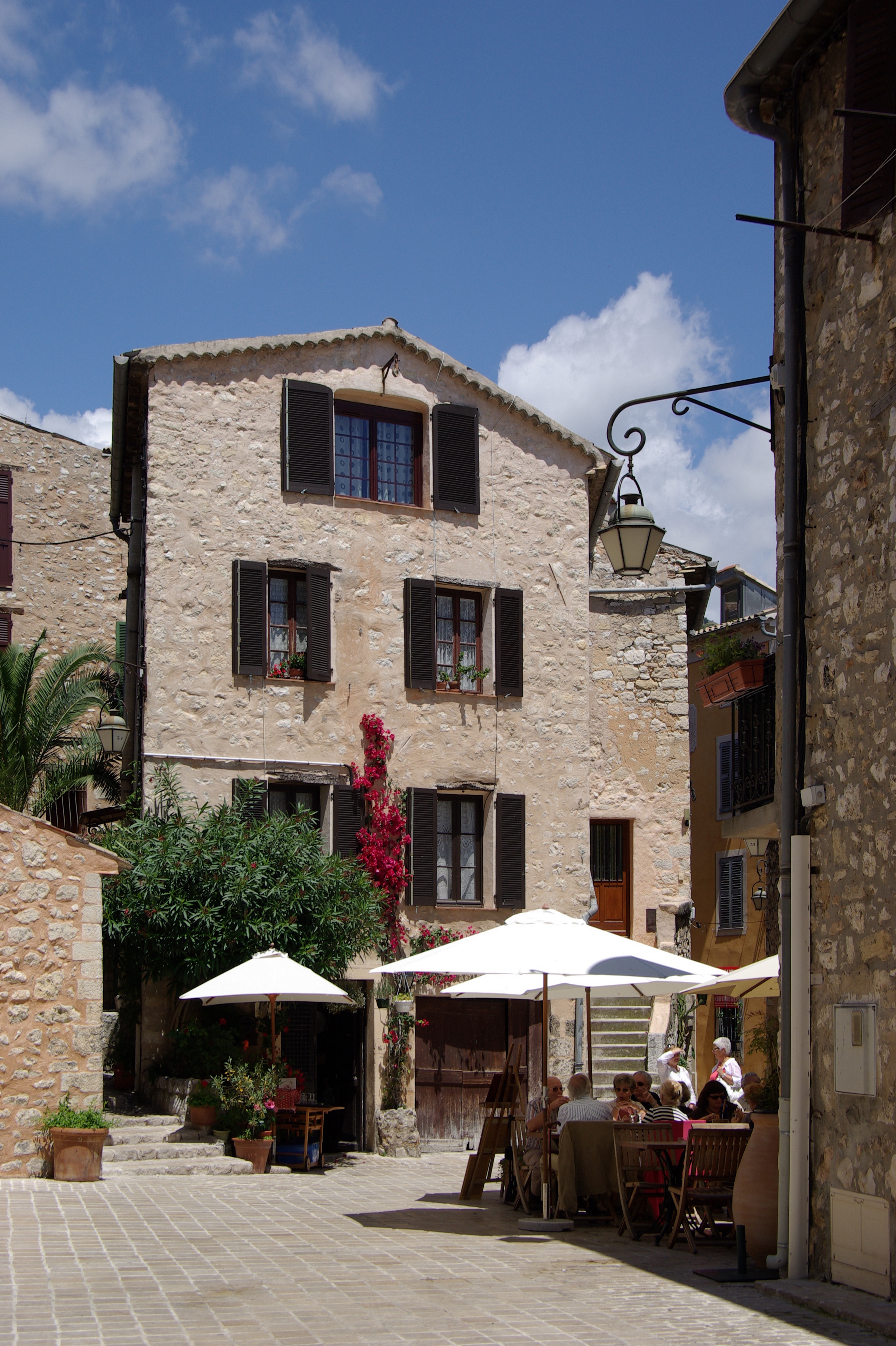 Tourrettes sur Loup,het dorp violets - Tourrettes-sur-Loup | Secret World Trip Planner