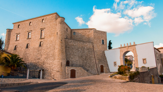 Desa Montemiletto - Montemiletto | Secret World Trip Planner