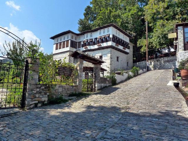 Der Berg Pelion: Griechenlands üppiger Obstgarten am Meer — Vizitsa