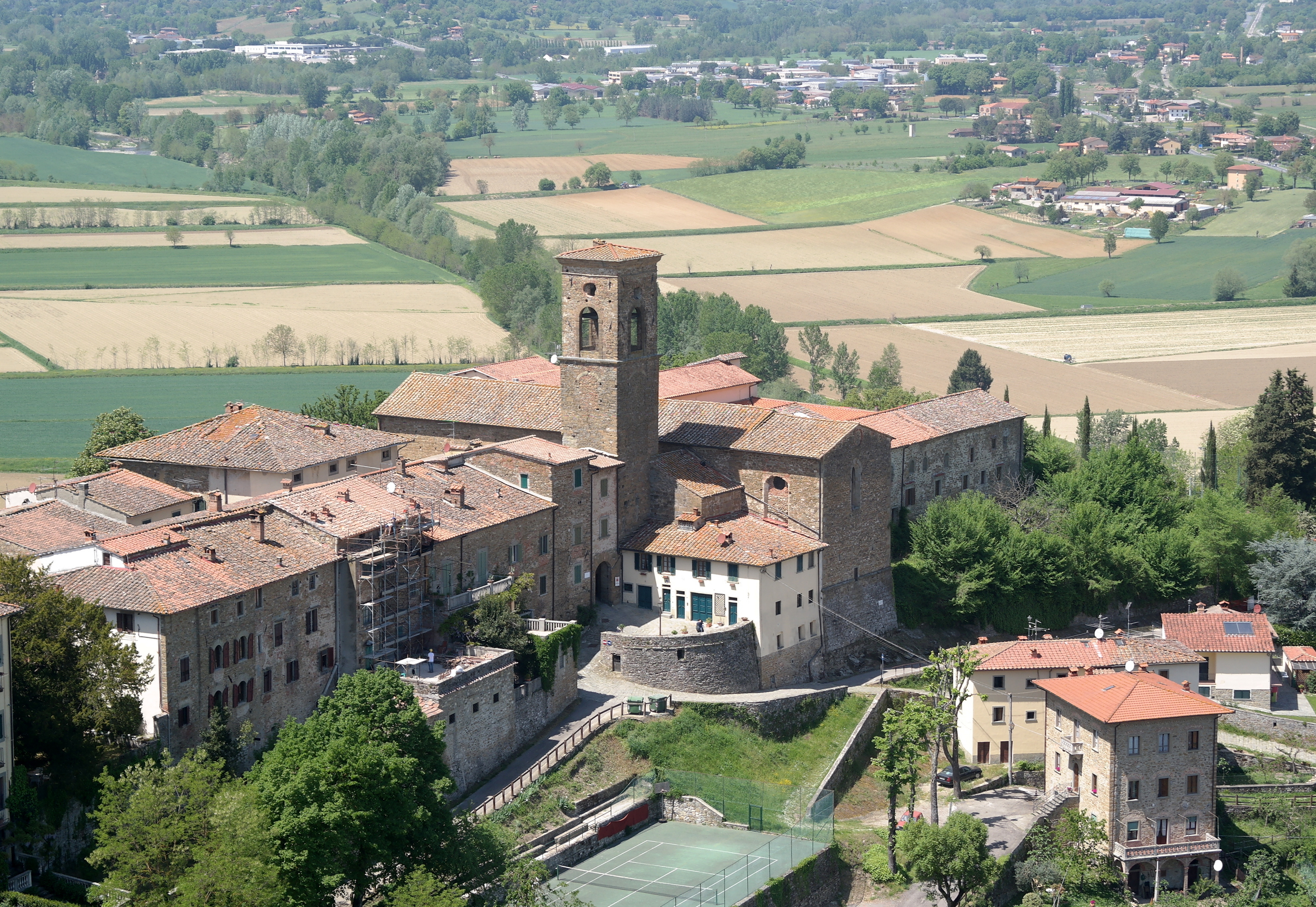 Poppi ein architektonisches Juwel — Poppi