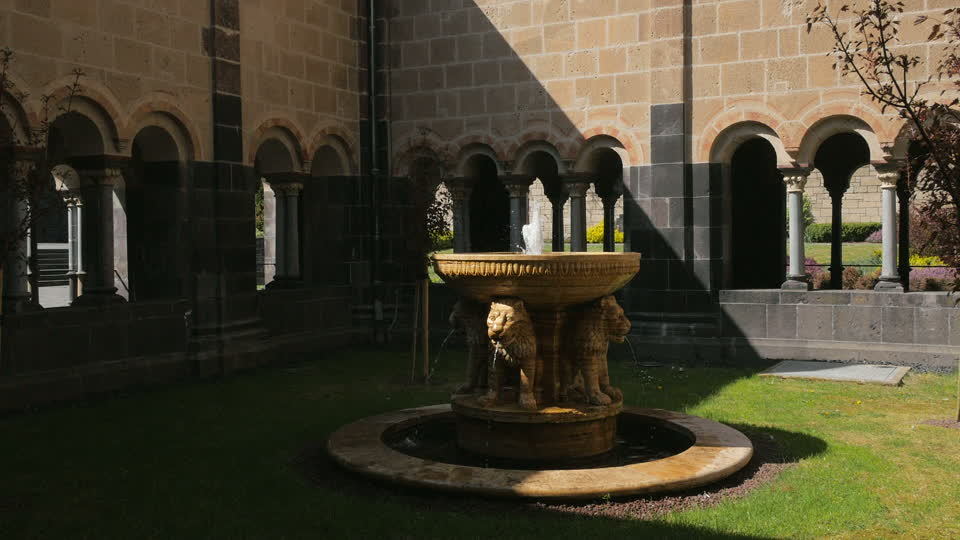 Abbaye de Maria Laach - Glees | Secret World Trip Planner