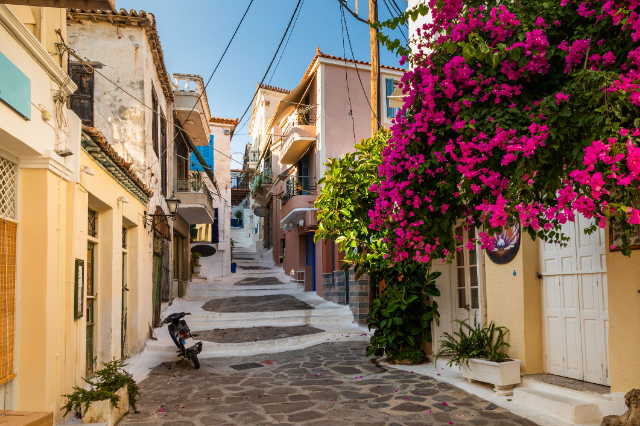 Die Insel Poros - Poros | Secret World Trip Planner