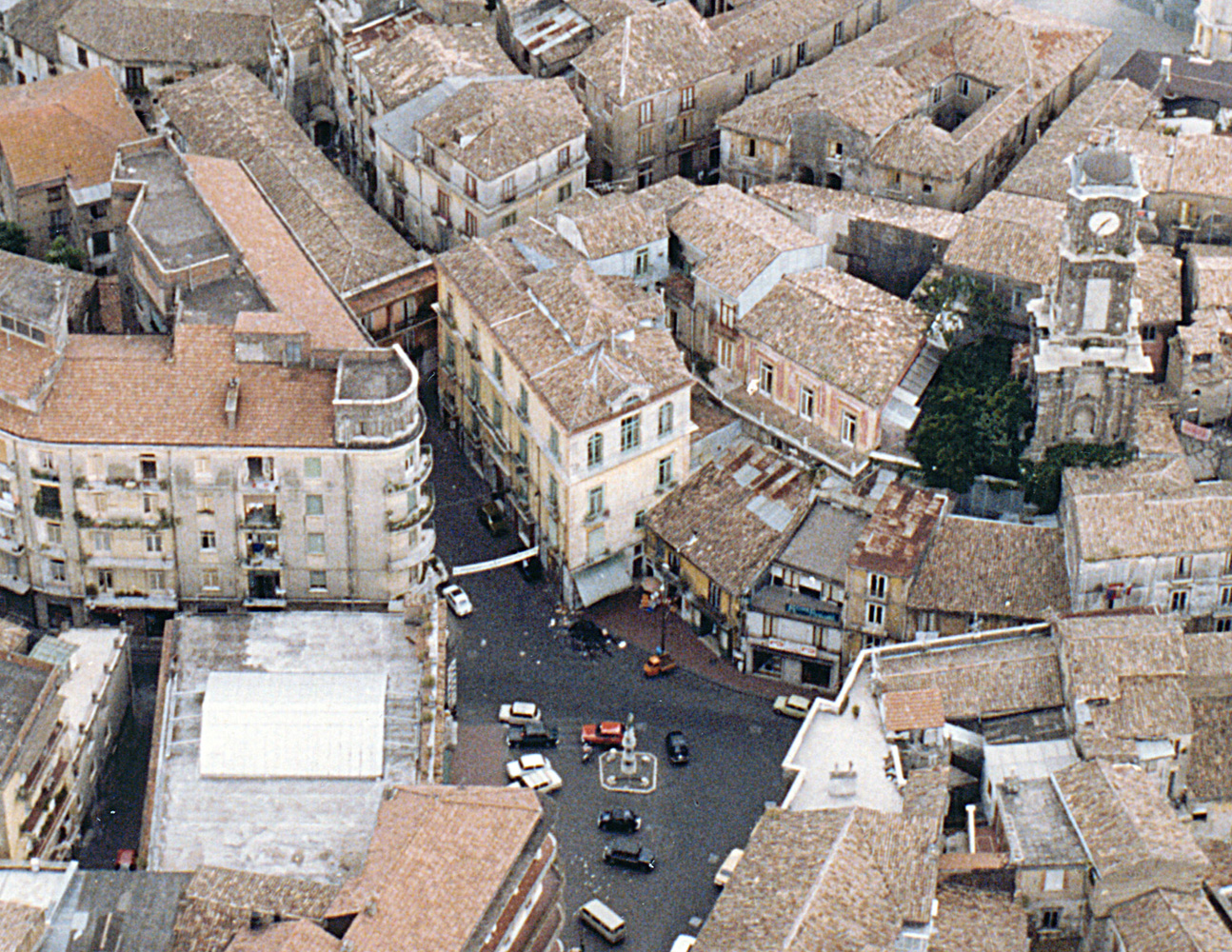 Piazza Amendola - Avellino | Secret World Trip Planner