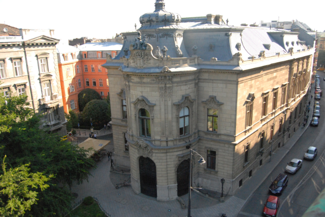Biblioteca metropolitana Ervin Szabó - Budapest | Secret World Trip Planner