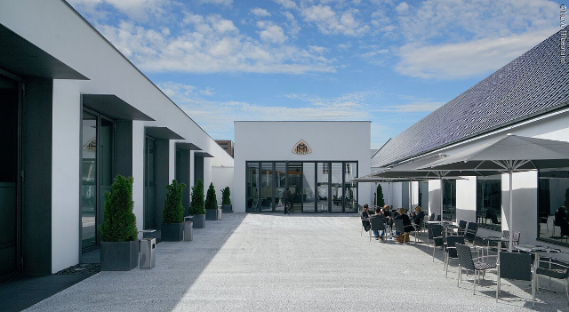 Museum für historische Maybach-Fahrzeuge Neumarkt - Neumarkt in der Oberpfalz | Secret World Trip Planner