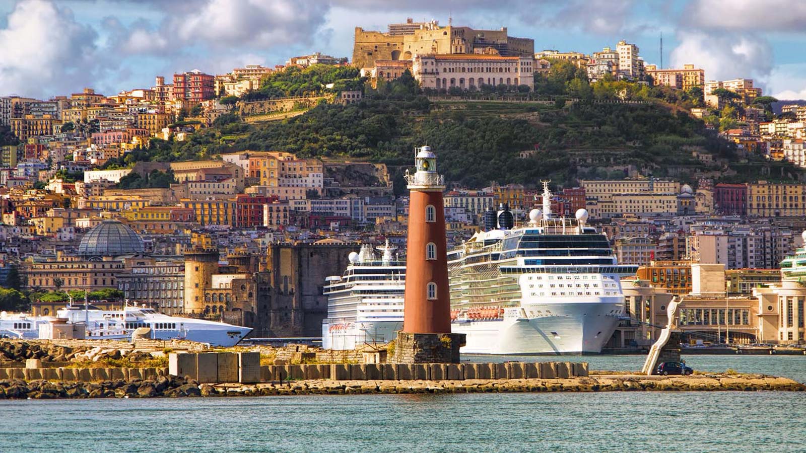 Castel Sant'Elmo e Museu do século XX - Napoli | Secret World Trip Planner