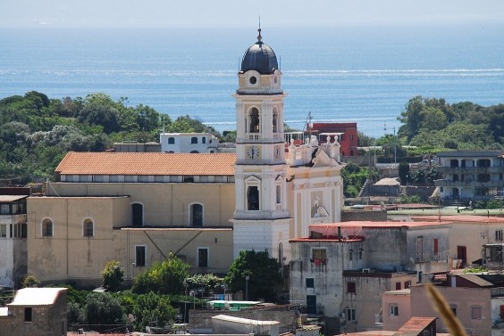 Bacoli et l'église de Sant'Anna - Bacoli | Secret World Trip Planner