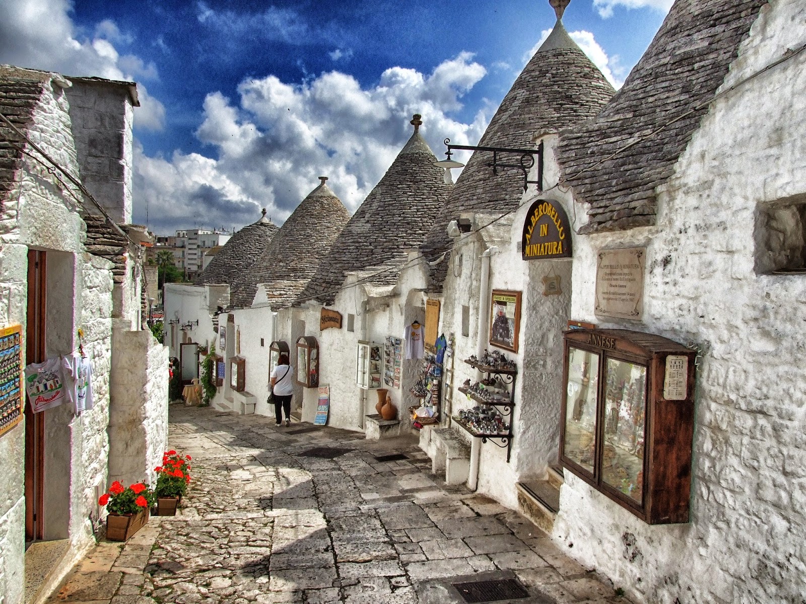 알베로벨로와 그 트룰리 - Alberobello BA | Secret World Trip Planner