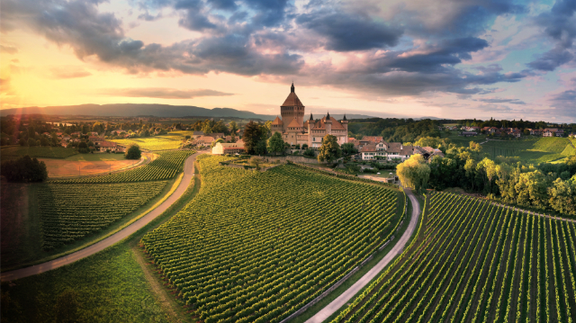 Vufflens ရဲတိုက် - Vufflens-le-Château | Secret World Trip Planner