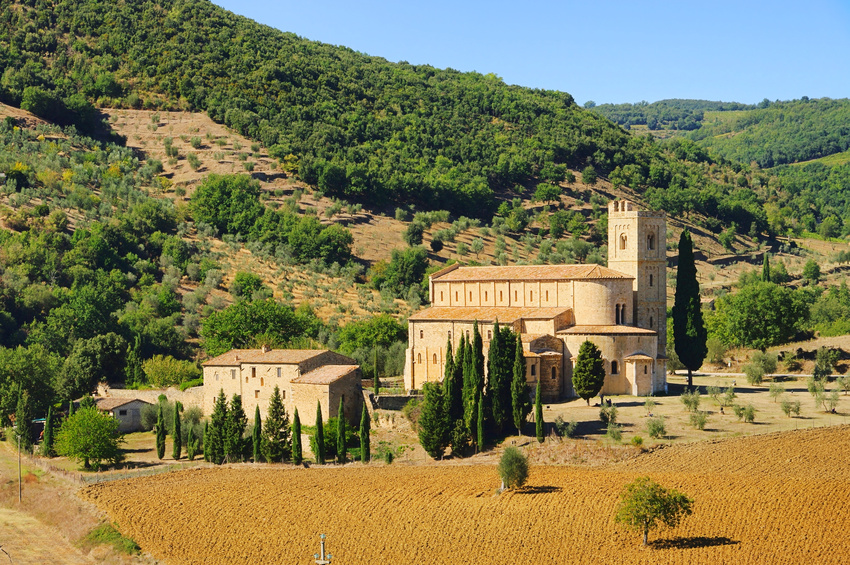 Sant'Antimo Abbey - Castelnuovo dell'Abate | Secret World Trip Planner
