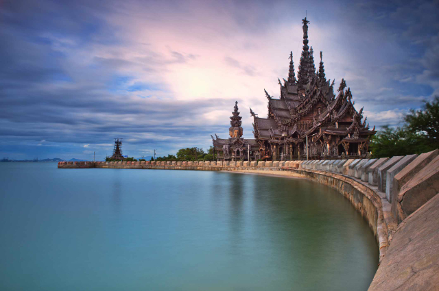 Sanctuaire de la vérité - Muang Pattaya | Secret World Trip Planner