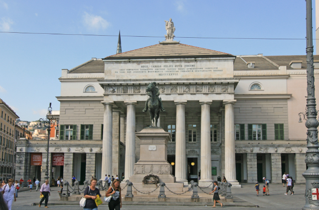 カルロ・フェリーチェ劇場 - Genova | Secret World Trip Planner