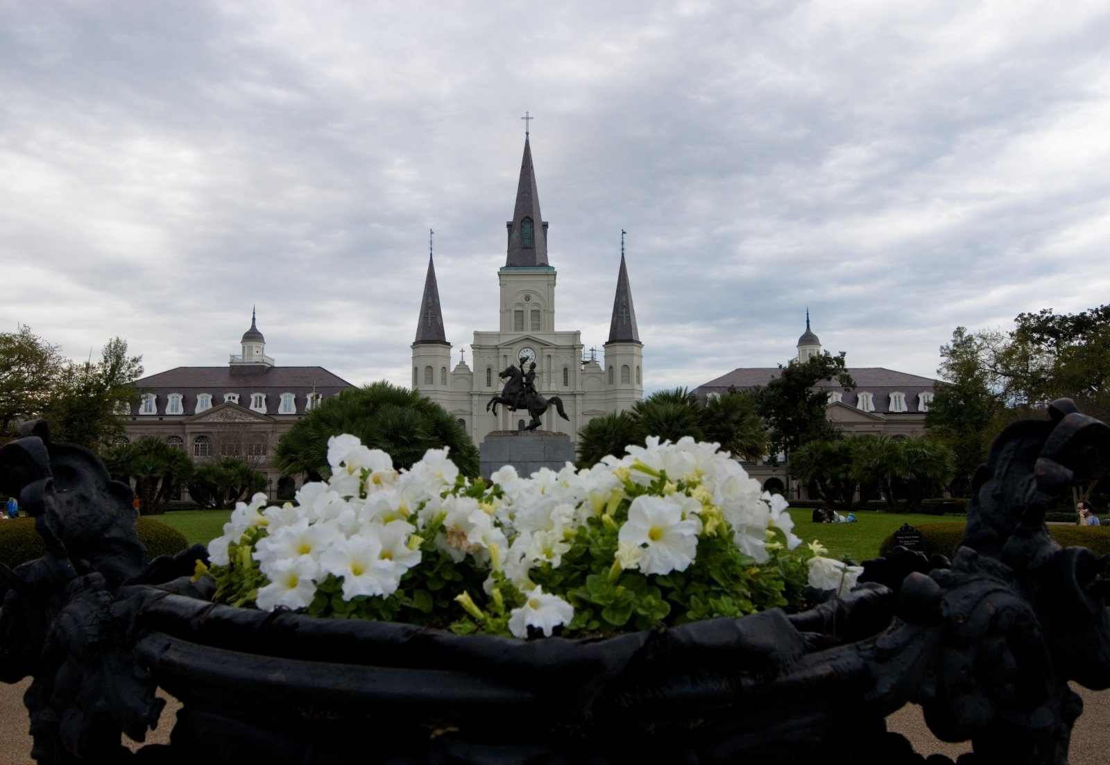 La cathédrale Saint-Louis : Icône de la Nouvelle-Orléans - New Orleans | Secret World Trip Planner