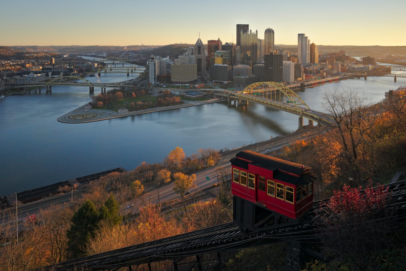 Pittsburgh, the City of Bridges - Pittsburgh | Secret World Trip Planner