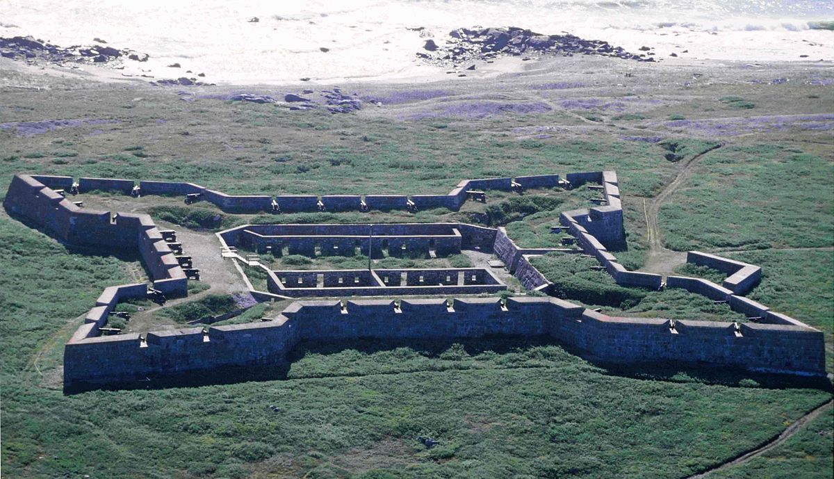 Fort Prince-de-Galles - Churchill | Secret World Trip Planner