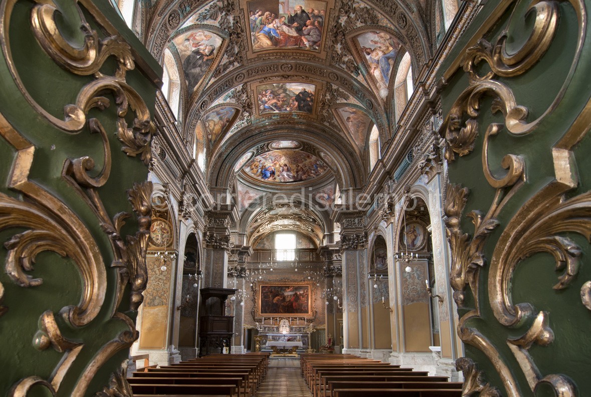Salerno: Kanisa La San Giorgio - Salerno | Secret World Trip Planner