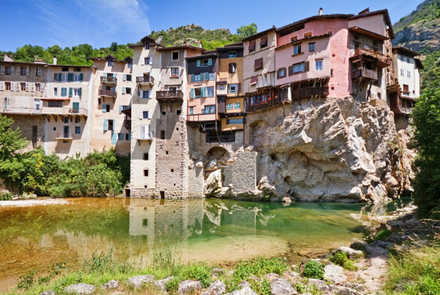 Pont-en-Royans e le Case Sospese - Pont-en-Royans | Secret World Trip Planner