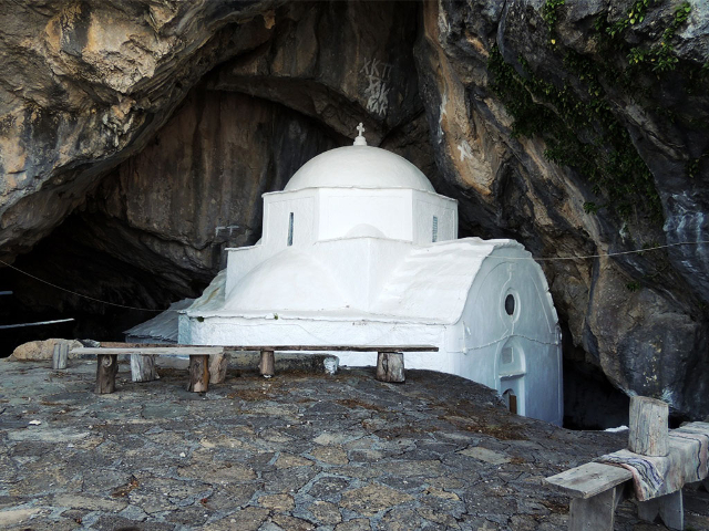 Chapelle de la Panagia Makrino - Kerkis | Secret World Trip Planner