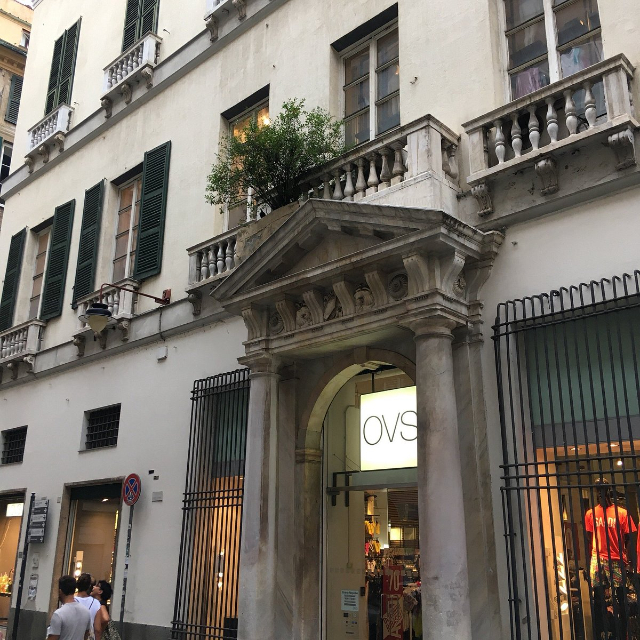 દાડમની દંતકથા - Genova | Secret World Trip Planner