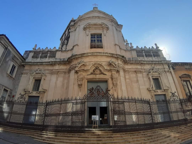 Église Saint-Julien - Catania | Secret World Trip Planner