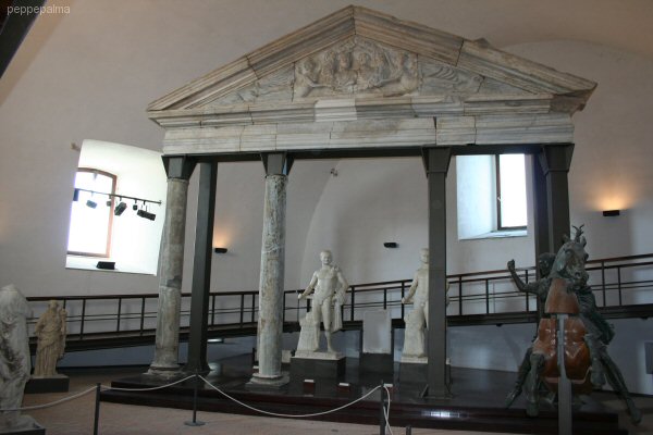 Phlegraeani väljade arheoloogiamuuseum - Bacoli | Secret World Trip Planner