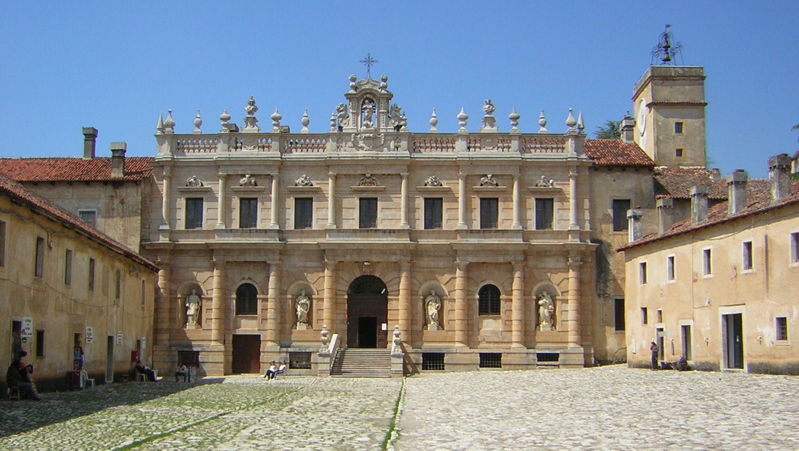Fretaria de Pádua - uma maravilha arquitectónica - Padula | Secret World Trip Planner