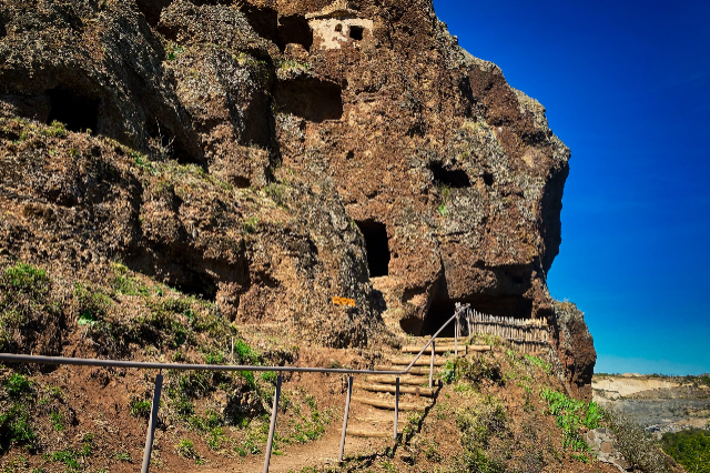 Les grottes de Jonas, - Saint-Pierre-Colamine | Secret World Trip Planner
