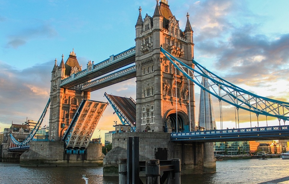 런던의 상징 인 타워 브릿지 - Tower Bridge Rd | Secret World Trip Planner