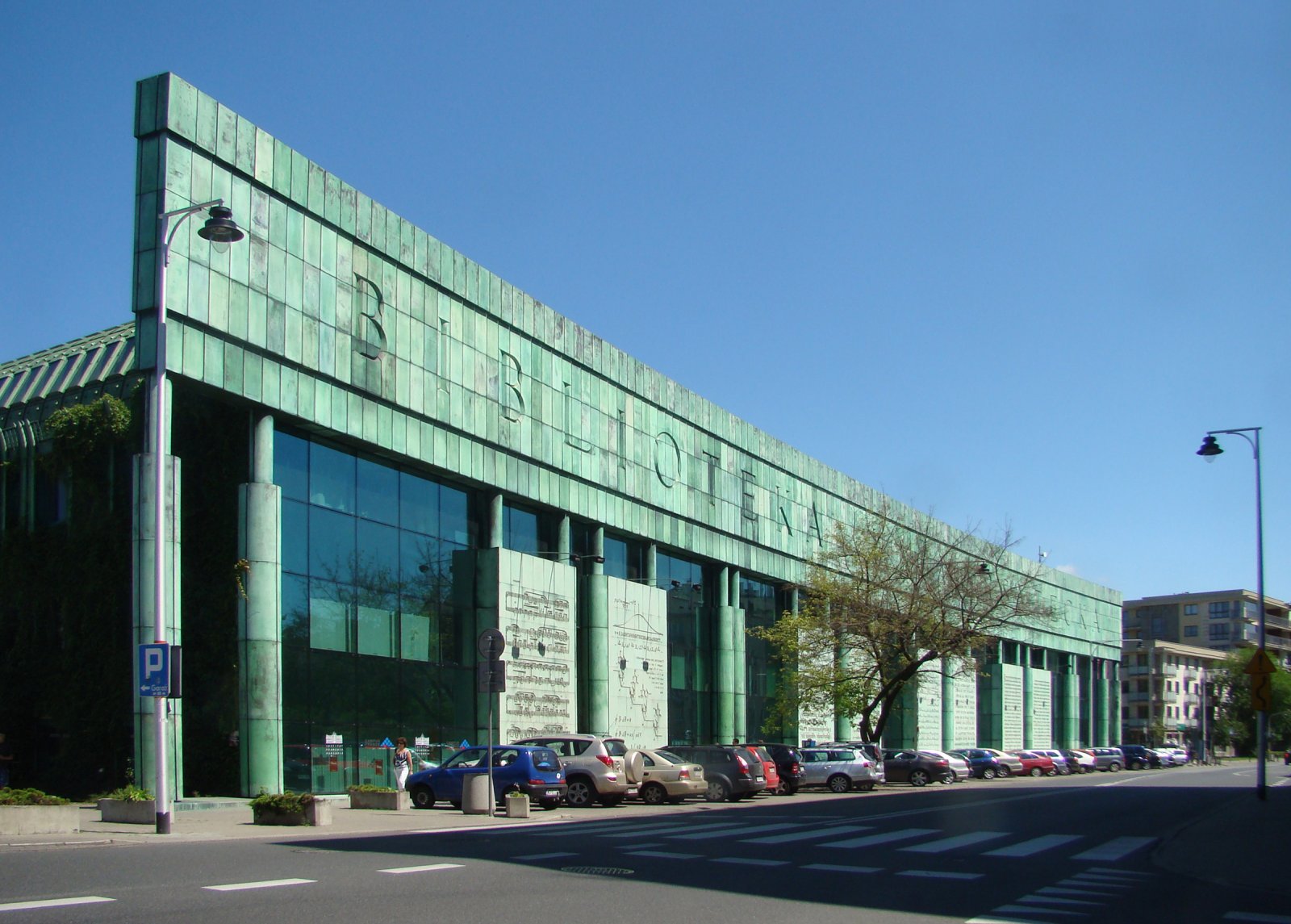 La bibliothèque de l'université de Varsovie - Warszawa | Secret World Trip Planner