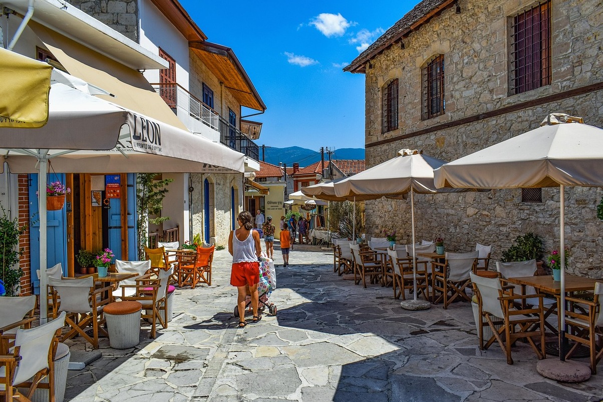 Cipro : Omodos in district of the Wine villages - Omodos | Secret World Trip Planner