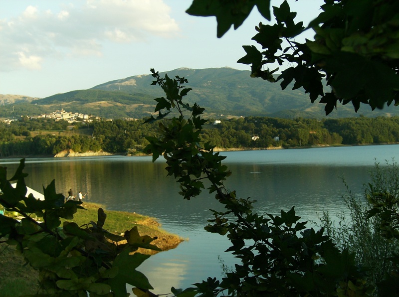Λίμνη Pertusillo - Lago del Pertusillo | Secret World Trip Planner
