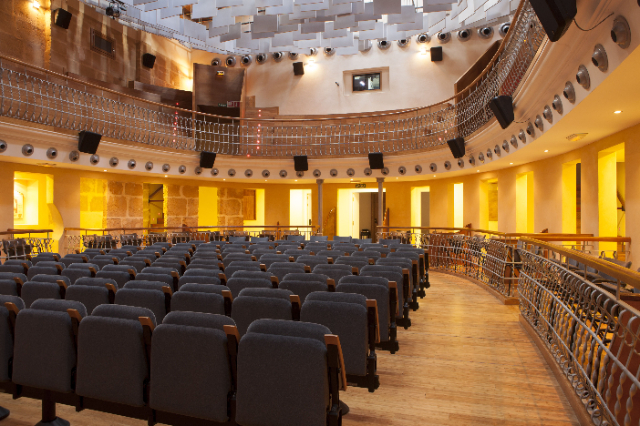 Théâtre espagnol - Santa Eulària des Riu | Secret World Trip Planner