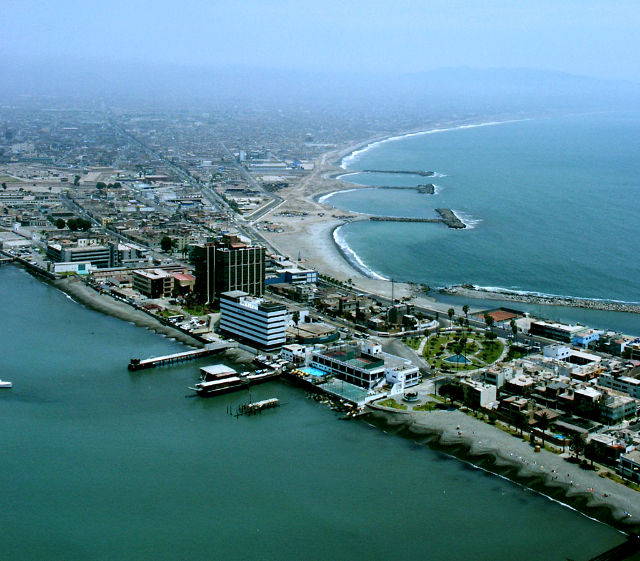 Plage de Chucuito - Callao | Secret World Trip Planner
