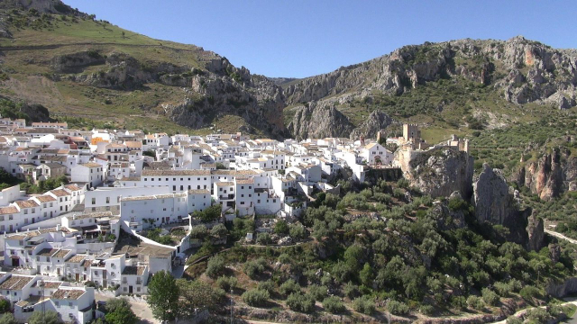 Le village de Zuheros - Zuheros | Secret World Trip Planner
