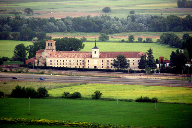 Monastère de San Isidro de Dueñas - Dueñas | Secret World Trip Planner