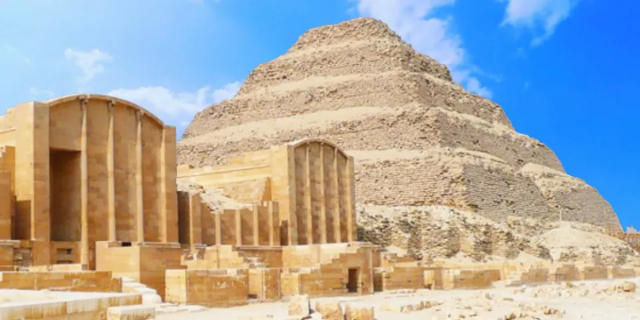 Piramide a gradoni di Djoser - Al Giza Desert | Secret World Trip Planner