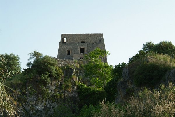 Menara Talao - Scalea | Secret World Trip Planner