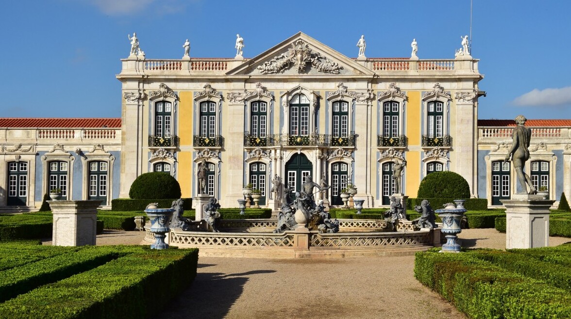 Náisiúnta Pálás Queluz, an Phortaingéil - Queluz | Secret World Trip Planner