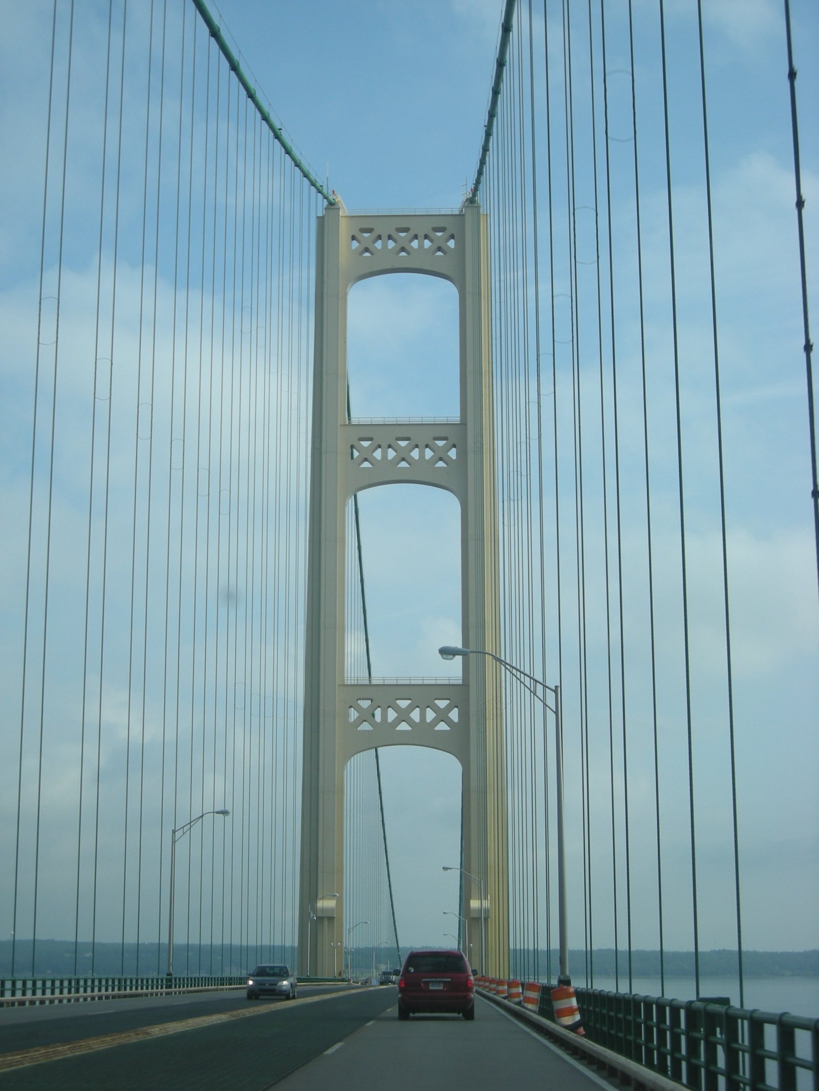 Pont Mackinac : pont suspendu Guinness - Mackinaw City | Secret World Trip Planner