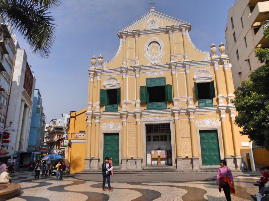 St. Dominikanerkirche - Tv. de São Domingos & Largo de São Domingos | Secret World Trip Planner