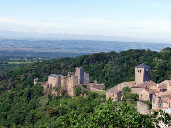 Schloss von Saissac - Saissac | Secret World Trip Planner