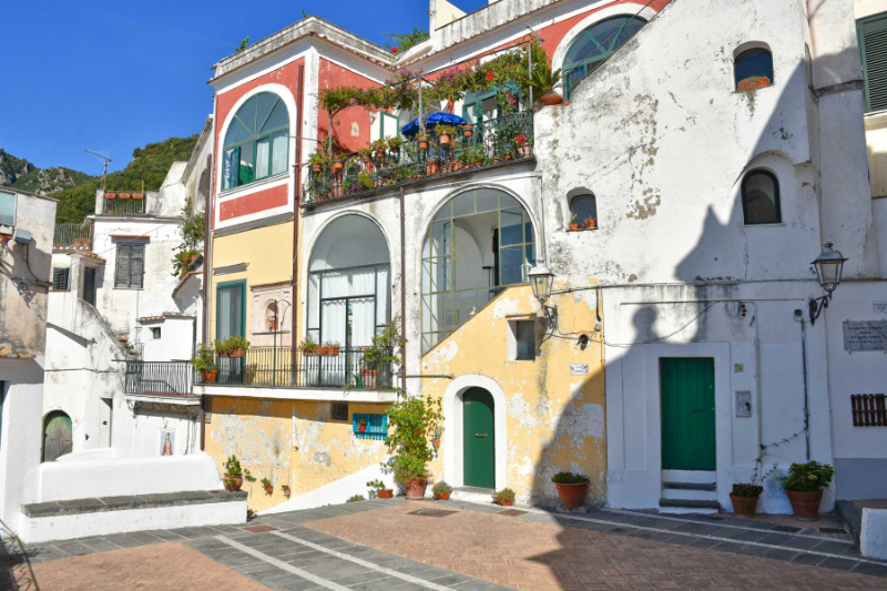 Alvorecer - Monterusciello | Secret World Trip Planner