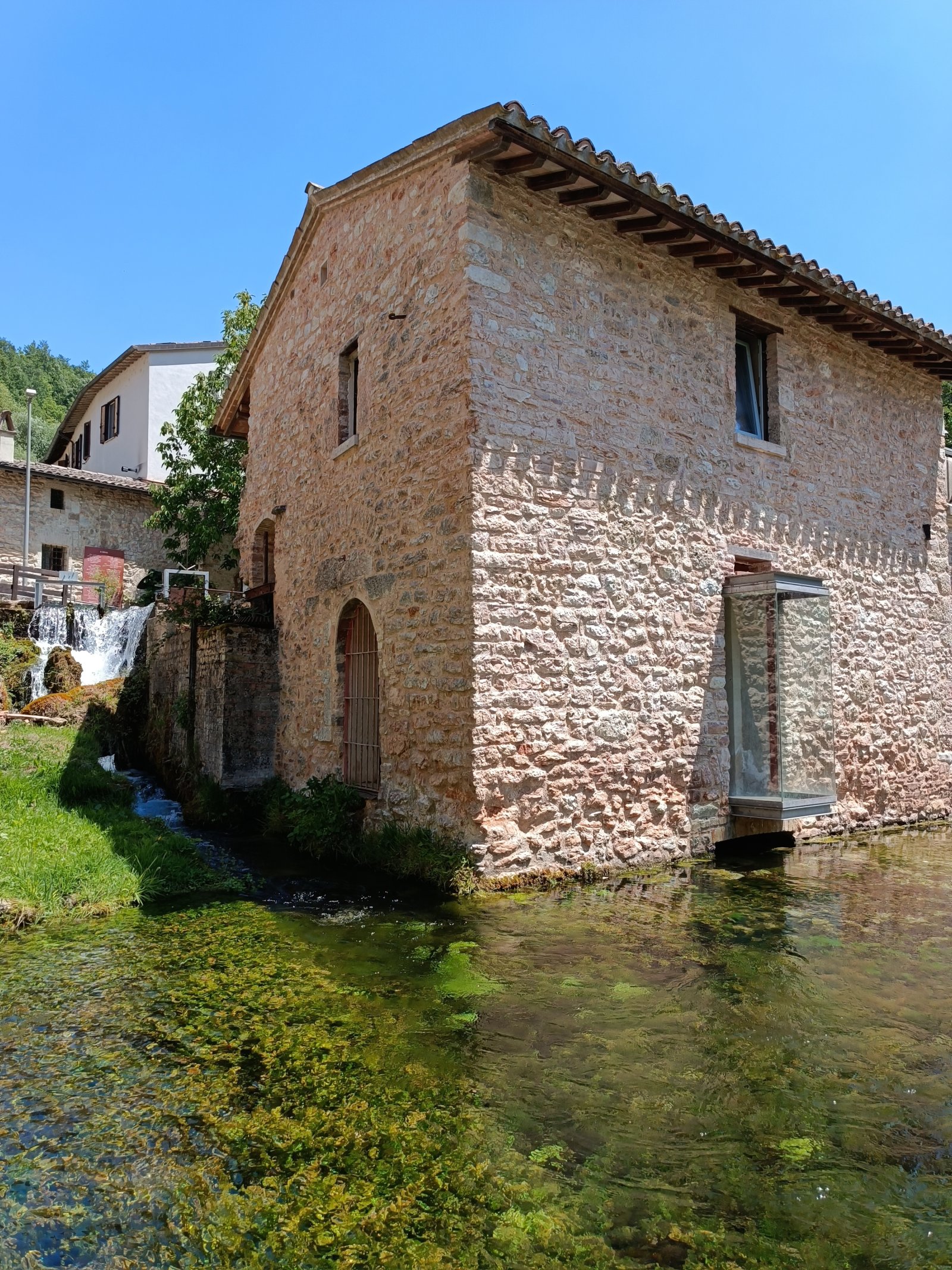 Rasiglia, وینس کے امبریا - 06034 Foligno PG | Secret World Trip Planner
