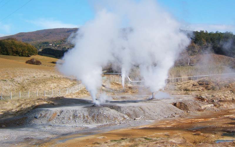 Sasso Pisano ના Fumarole પાર્ક - Lagoni del Sasso | Secret World Trip Planner