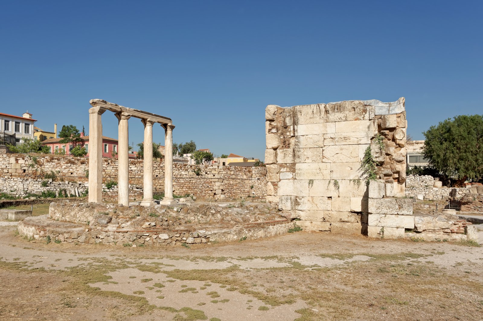 Hadrian Library - Athina | Secret World Trip Planner