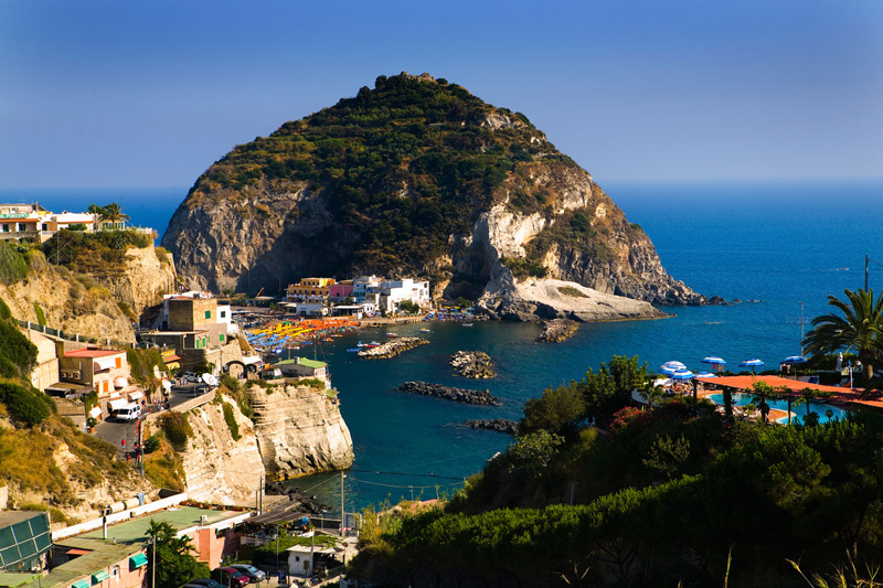 Le pittoresque village de Sant'Angelo d'Ischia - Isola d'Ischia | Secret World Trip Planner