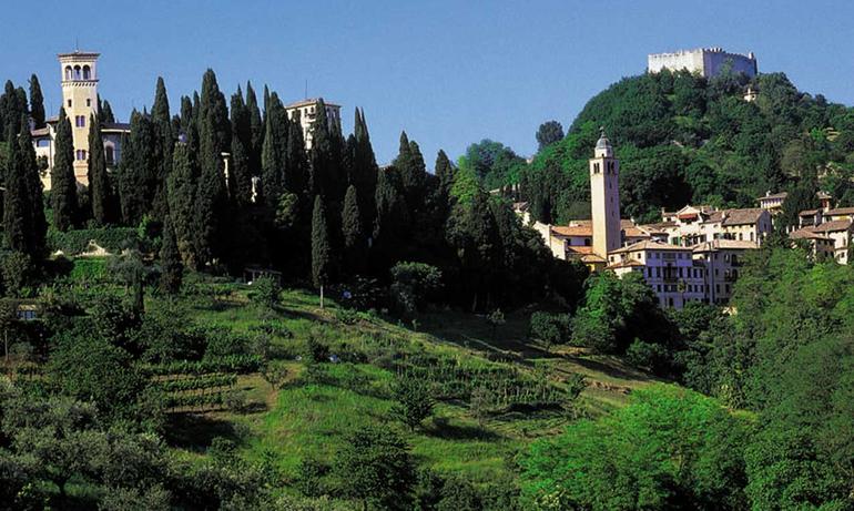 Азоло - 31011 Asolo TV | Secret World Trip Planner