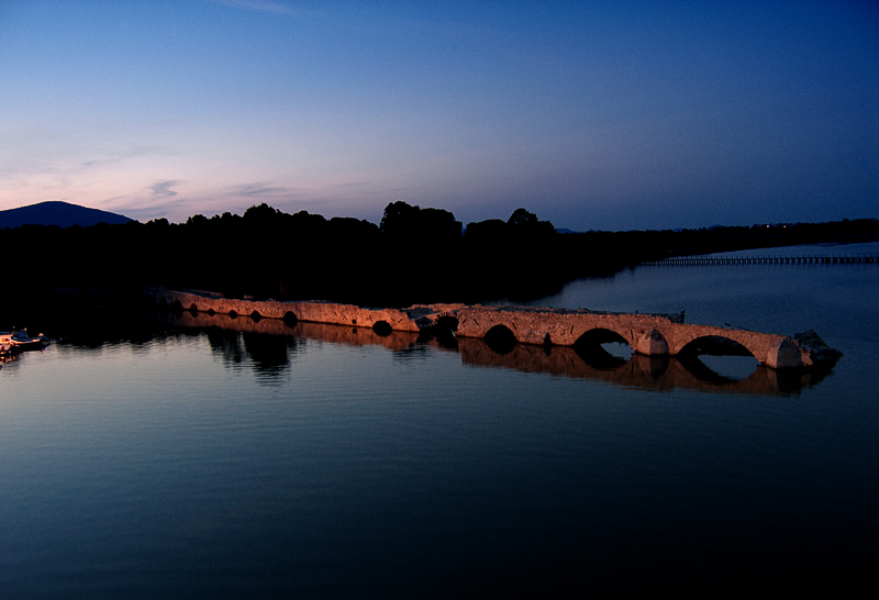 Pont romain - Fertilia | Secret World Trip Planner