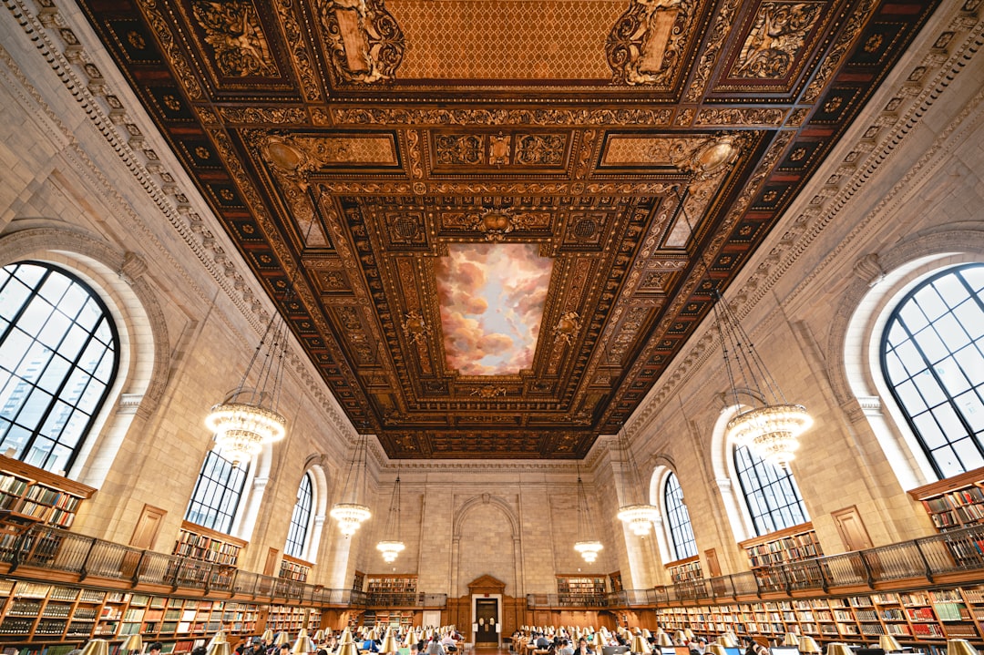 An Nua-Eabhrac Leabharlann Poiblí (NYPL) - New York | Secret World Trip Planner