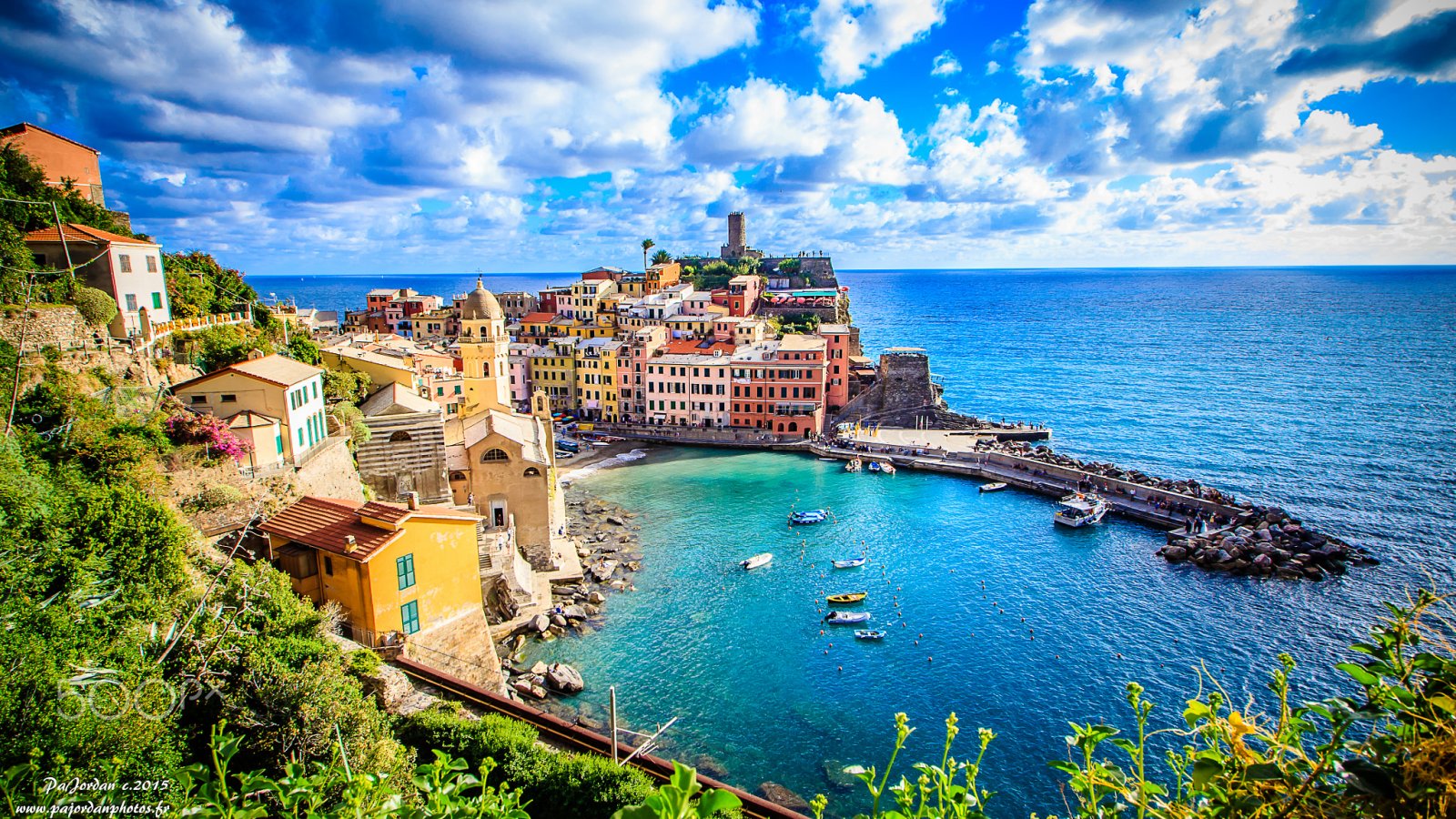 Vernazza : Une des cinq belles villes des Cinque Terre - Vernazza | Secret World Trip Planner